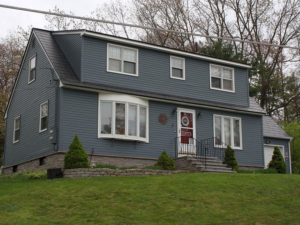 2nd image of 2 Oakdale Avenue