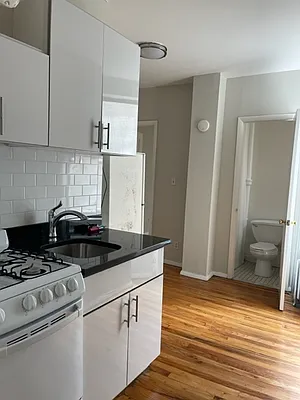 Rented by Landmark Real Estate | media 12