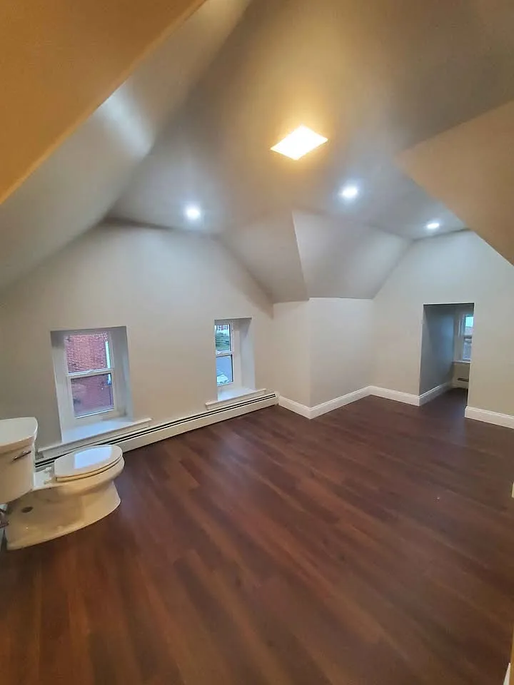3 bed, 1400 sqft, $2,275 — Photo 3