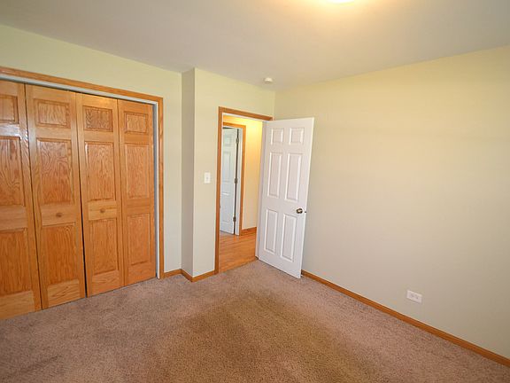 5th image of 30331 N East End Ave