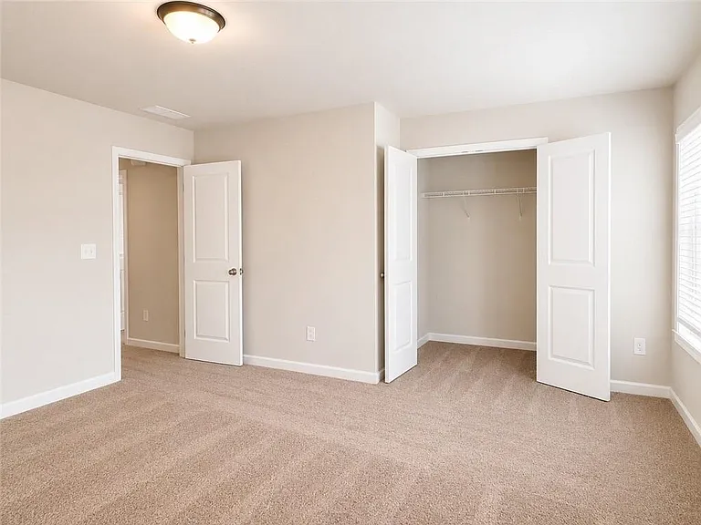 123 Mill Pond Ln — Photo 20