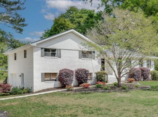 151 Suburban Dr NE, Kennesaw, GA