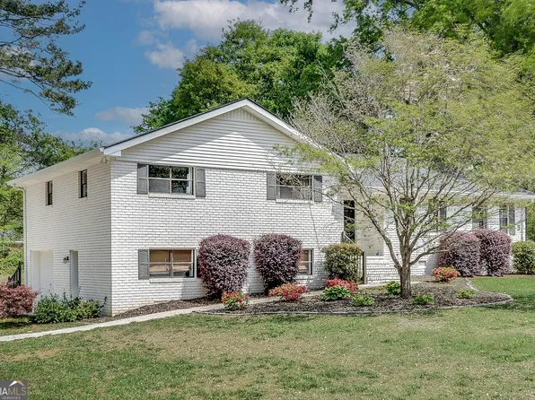 151 Suburban Dr NE, Kennesaw, GA 30144