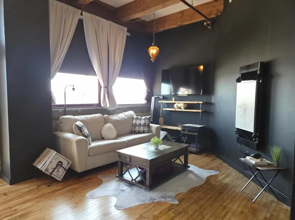 215 W Maple STREET #307, Milwaukee, WI 53204