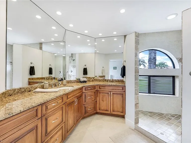 631 Beachwalk Cir #F-204 — Photo 13