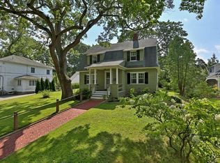 49 Pratt St, Reading, MA 01867