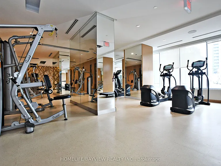 120 Harrison Garden Blvd #735 — Photo 36