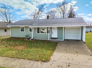 524 9th St, Baraboo, WI 53913