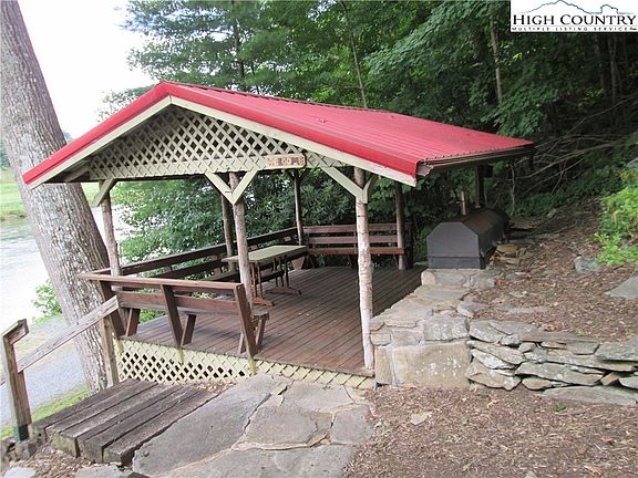 3rd image of 142 N Riverwood Lane Lane
