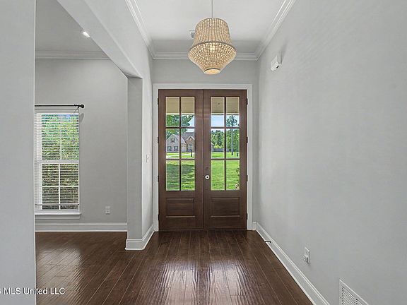 4th image of 11184 Mosby Ln
