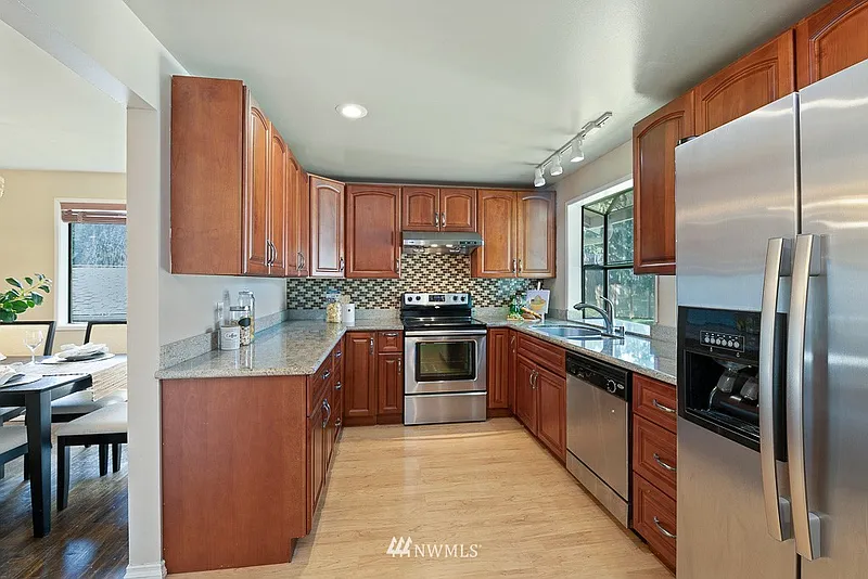 Thumbnail 13