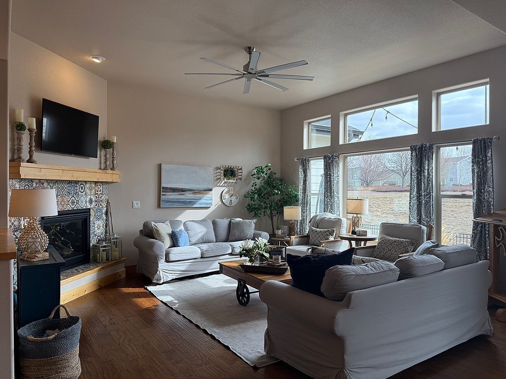 3716 Saguaro Dr