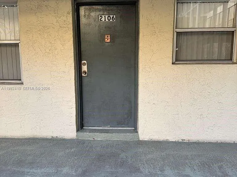 1810 SW 81st Ave #2106 — Photo 10