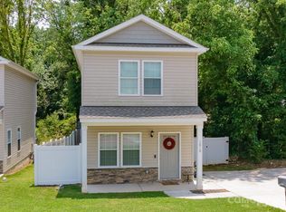 1810 19th Ave NE, Hickory, NC 28601