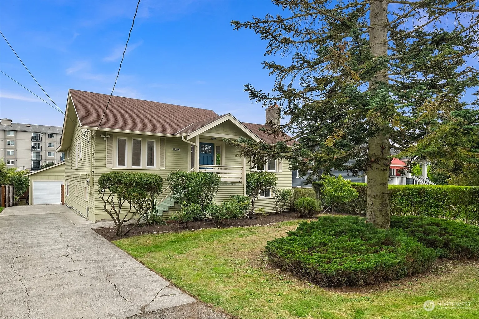 12726 27th Avenue NE photo 1