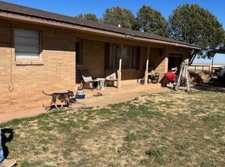 6051 Delaware Rd, Levelland, TX 79336