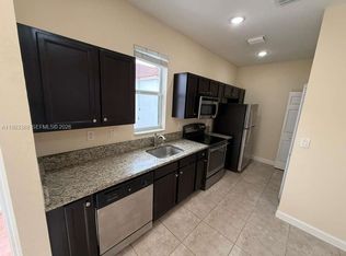 16735 SW 95th St, Miami, FL 33196