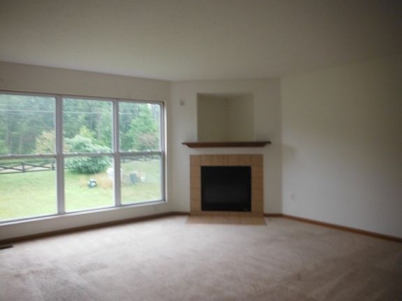 3rd image of 8520 Old Field Birch Dr
