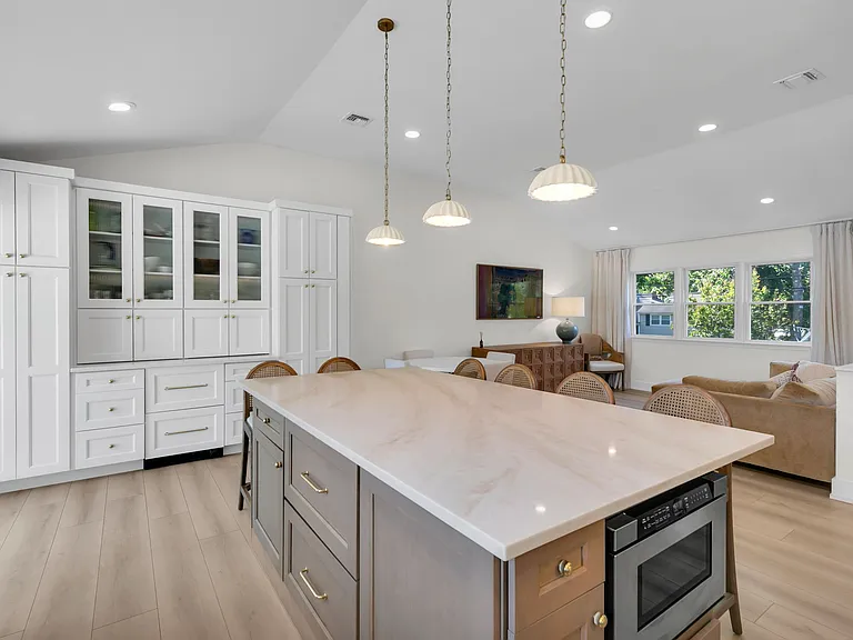 53 Field Ave — Photo 5