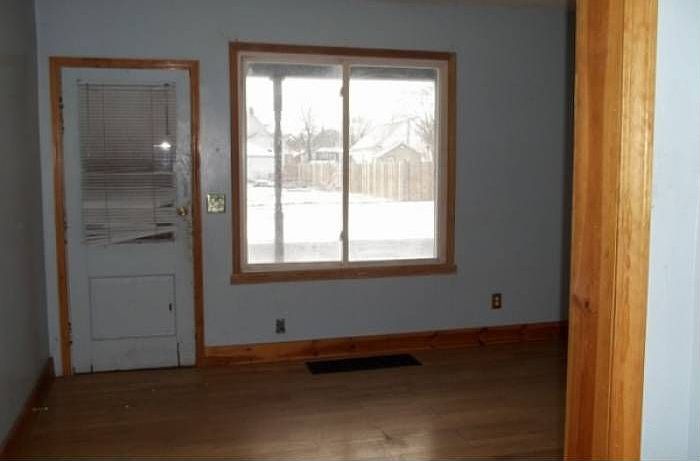 2nd image of 36 Cora St