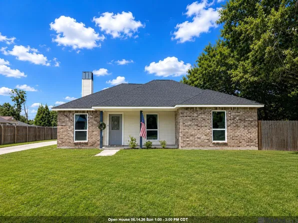 13056 Cypress Gold Dr, Saint Amant, LA 70774