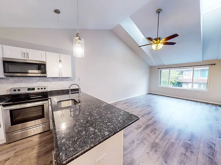 471 Whalley Ave #P — Photo 4