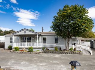 1045 Chenoweth Loop W, The Dalles, OR 97058