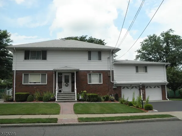 144 Raphael Rd, Totowa, NJ 07512