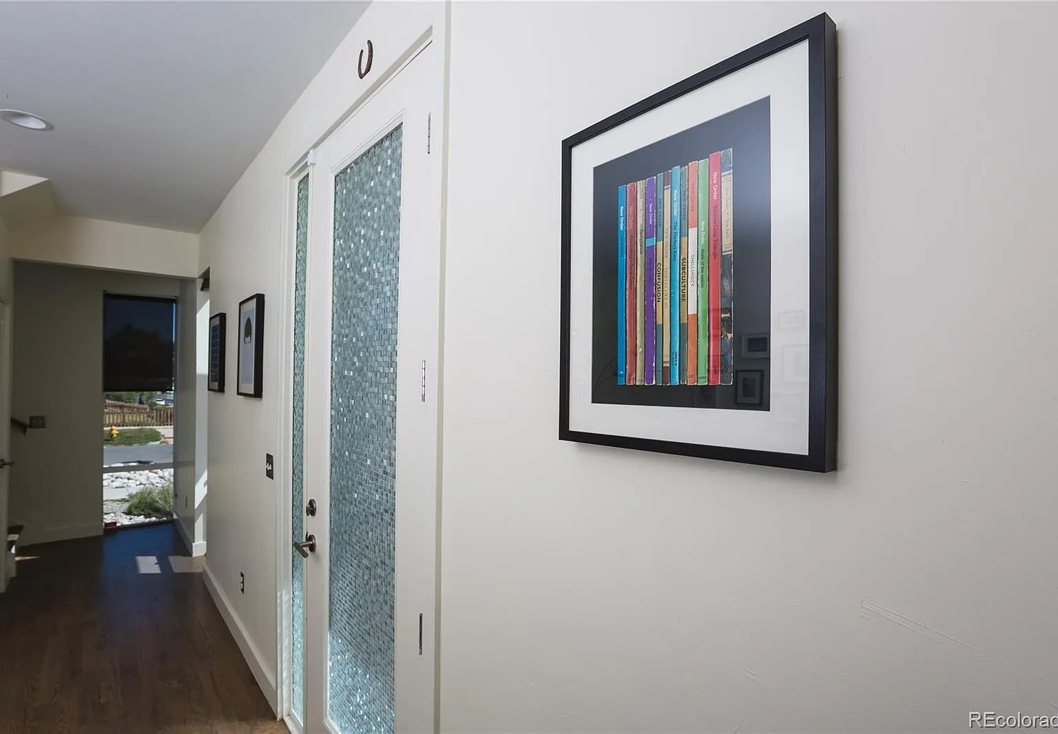 3 bed, 2.5 bath, 1983 sqft, $4,000 — Photo 4