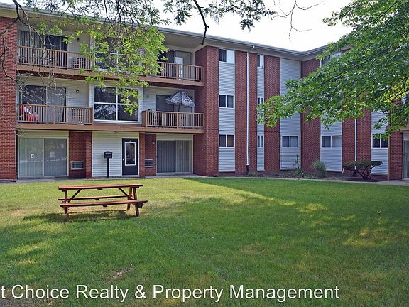 4th image of 825 Clinton River Dr APT 9A