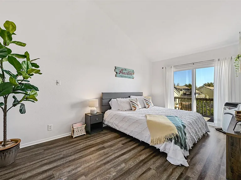 115 Comanche Point — Photo 22