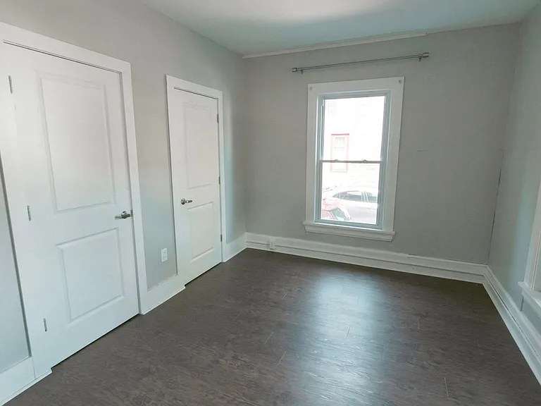 1002 N Aurora St — Photo 159