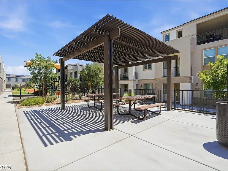 6126 Garden Oasis St — Photo 27