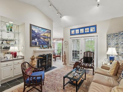 9801 Royal Ln APT 804, Dallas, TX, 75231