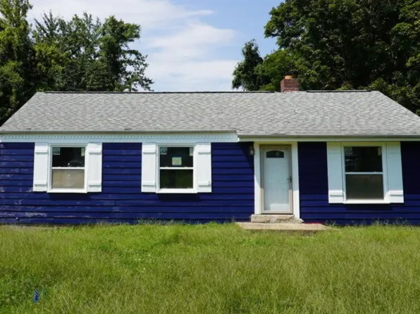 231 Wedge Dr, Saint Louis, MO 63135
