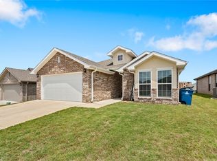 6108 NW Silas St, Bentonville, AR 72713