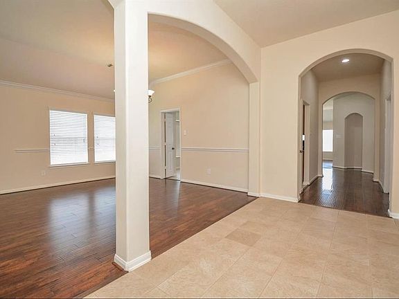 5th image of 12806 Flat Creek Dr
