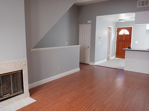 4th image of 4639 Executive Dr Unit 66