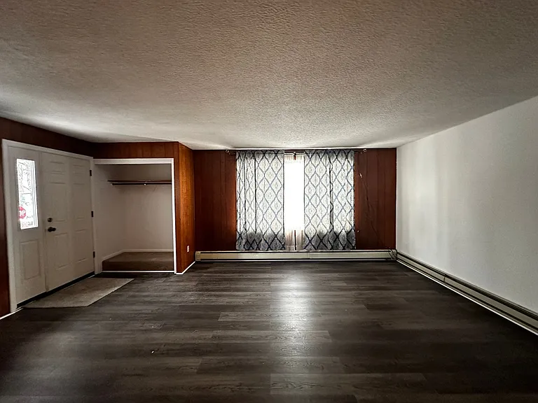 94 Farewell Ave — Photo 11