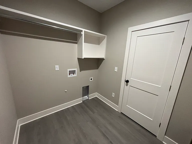 2139 Reece St — Photo 10
