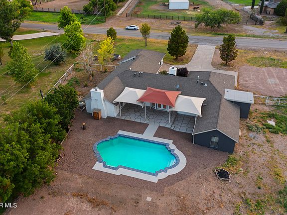 3rd image of 5445 Santa Teresita Dr