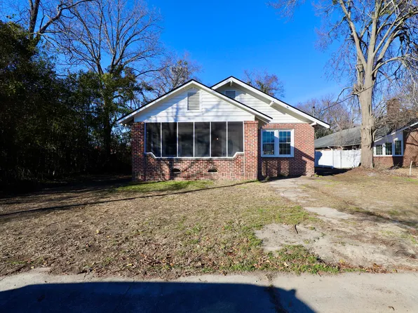 11 Kendrick St, Sumter, SC 29150