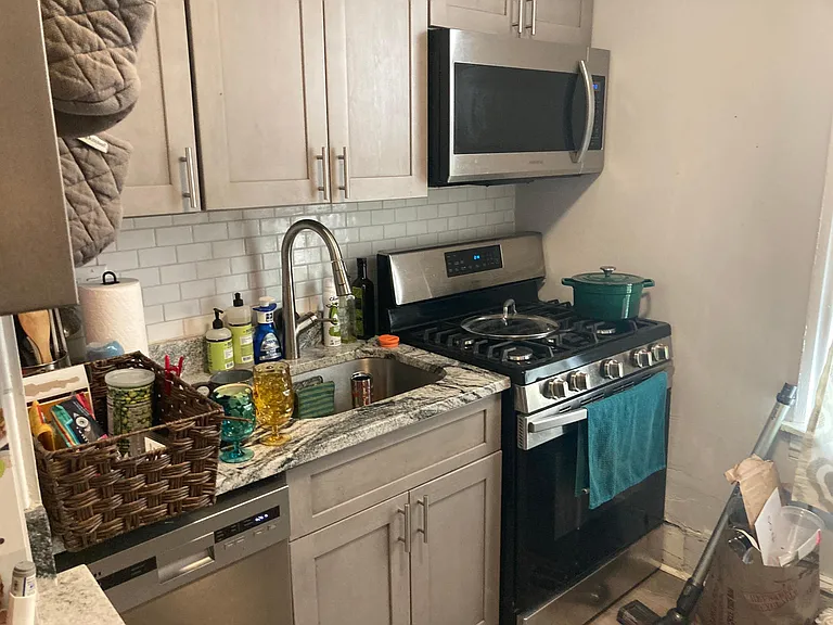 2004 Spring Garden St #2REAR — Photo 12