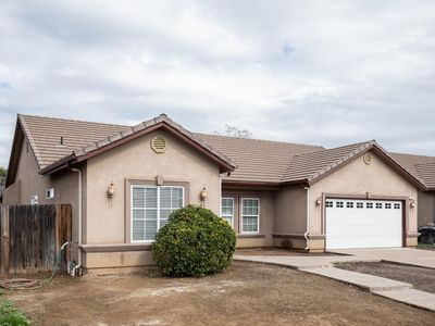 1847 E Lauren Avenue, Dinuba, CA, 93618