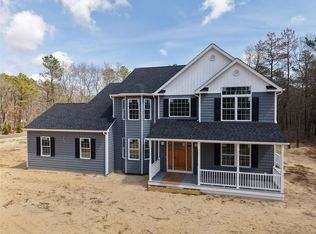 231 Silas Carter Rd, Manorville, NY 11949