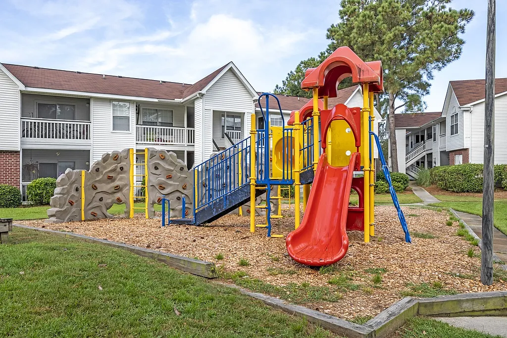 Audubon Park Apartments — Photo 2