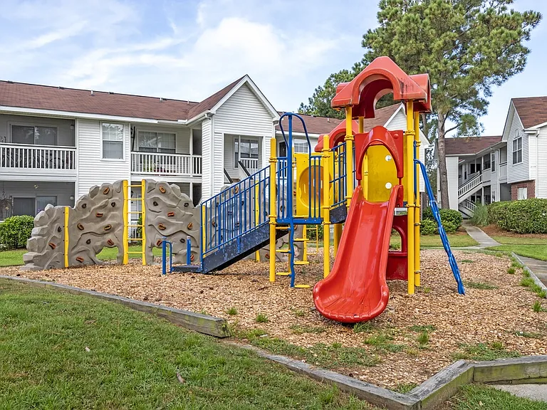 Audubon Park Apartments — Photo 2