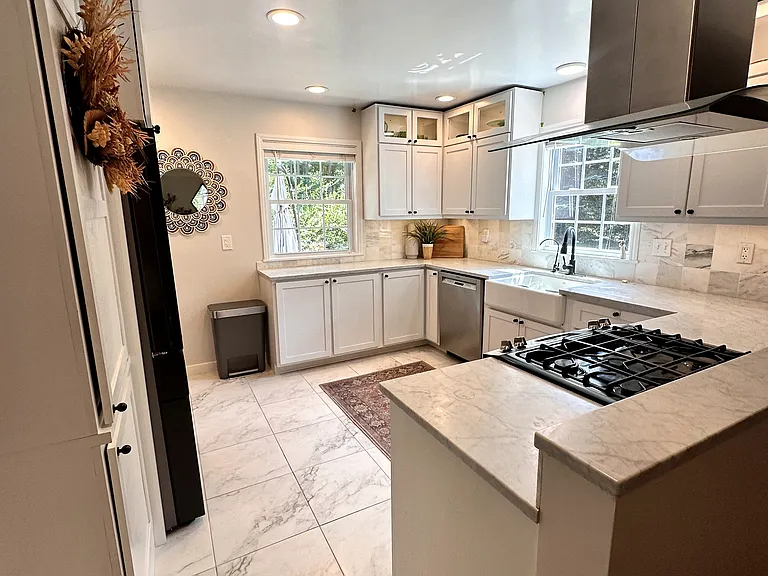 3725 Baker Rd — Photo 6