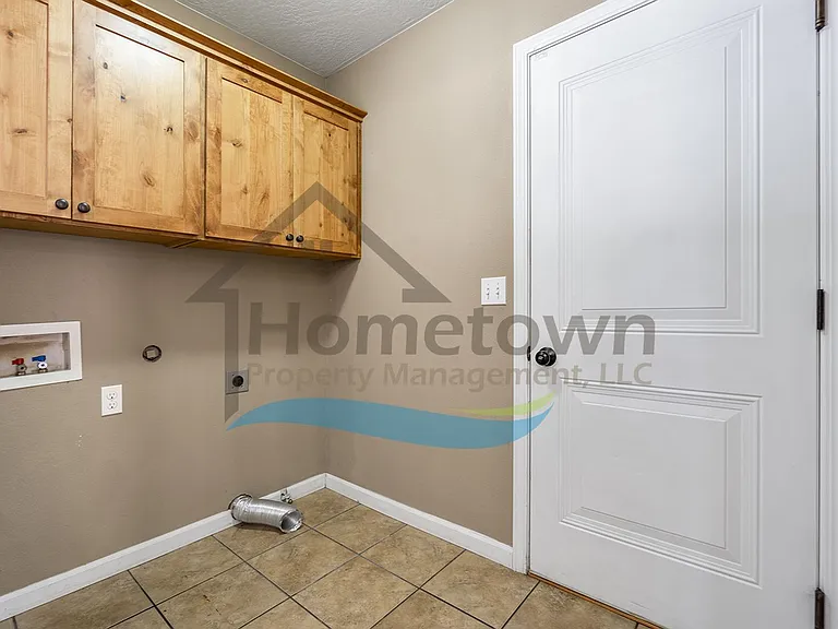 3182 N Honeysuckle Dr — Photo 35