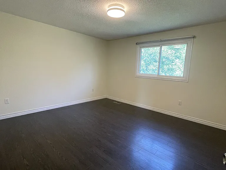 24 Rembrandt Dr — Photo 15